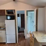 Mobilhomes Cozy 2 Ou 3 En Bordure D'etang 3 Etoiles Kemp Ivry-la-Bataille