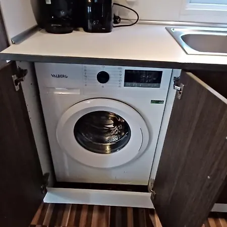 Mobilhome 6p Tv Wifi Lave Linge En Bordure D'etang