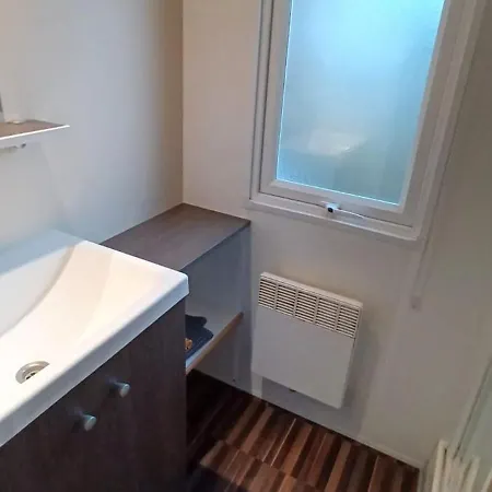 Sejour Normandie - 2 Mobilhomes Premium 3ch-6p Et 2ch-4p Avec Clim, Tv & Wifi Dans L'eure Кемпинг Ivry-la-Bataille