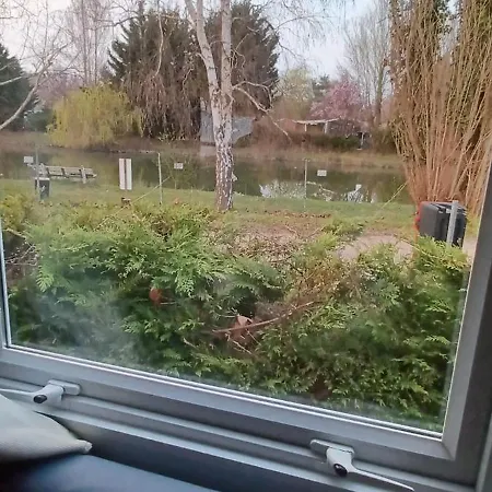 Mobilhomes Cozy 2 Ou 3 En Bordure D'etang 3 Etoiles Campsite Ivry-la-Bataille