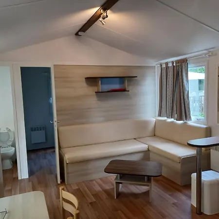 Sejour Normandie - 2 Mobilhomes Premium 3ch-6p Et 2ch-4p Avec Clim, Tv & Wifi Dans L'eure * Ivry-la-Bataille