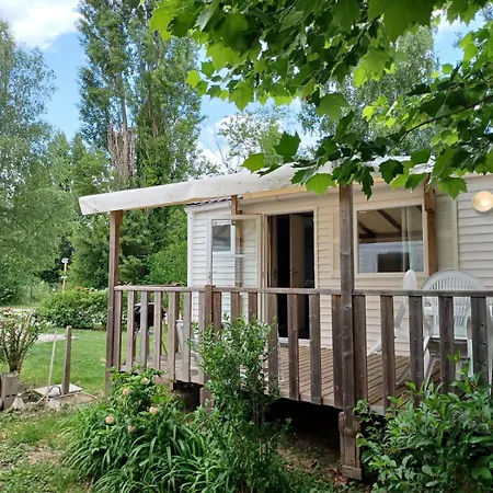 Camping Mobilhomes Cozy 2 Ou 3 En Bordure D'etang 3 Etoiles *