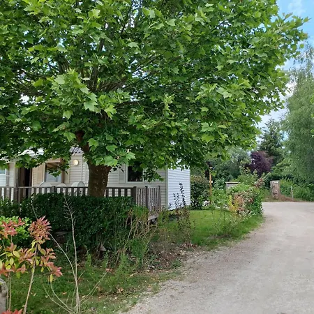 Mobilhomes Cozy 2 Ou 3 En Bordure D'etang 3 Etoiles مكان تخييم