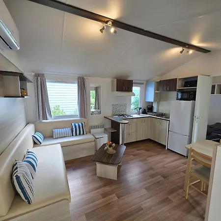 Sejour Normandie - 2 Mobilhomes Premium 3ch-6p Et 2ch-4p Avec Clim, Tv & Wifi Dans L'eure *