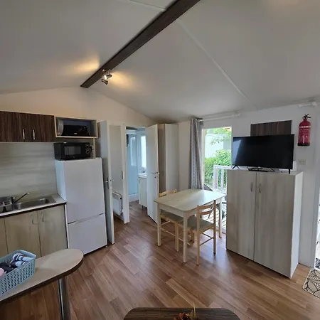 Sejour Normandie - 2 Mobilhomes Premium 3ch-6p Et 2ch-4p Avec Clim, Tv & Wifi Dans L'eure Кемпинг *