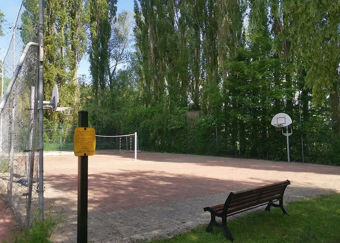 Mobilhomes Cozy 2 Ou 3 En Bordure D'etang 3 Etoiles